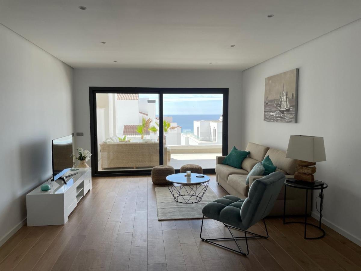 Modern 2 Beds Apartment In Алькайдеса Экстерьер фото